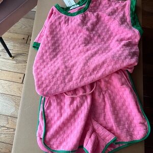 Pink and Green 2 piece outfit. Women’s size large. So soft. NWT.